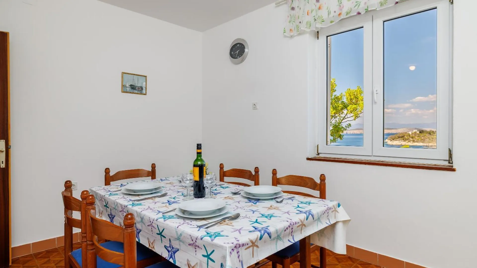Apartment Meri 2Nd Floor Dramalj