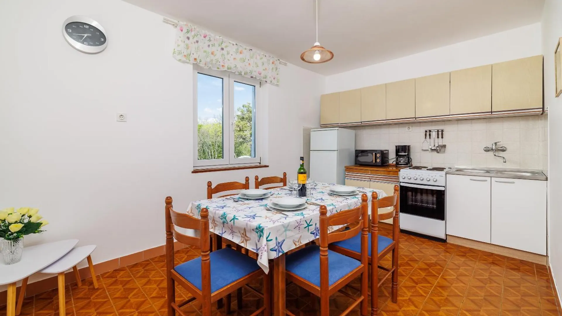 Apartment Meri 2Nd Floor Dramalj