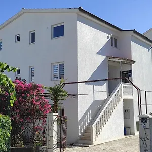 Dusper Apartman Trogir