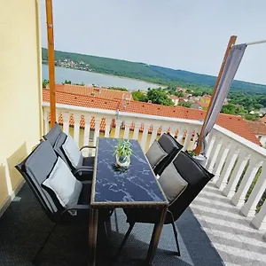 16 Apartman